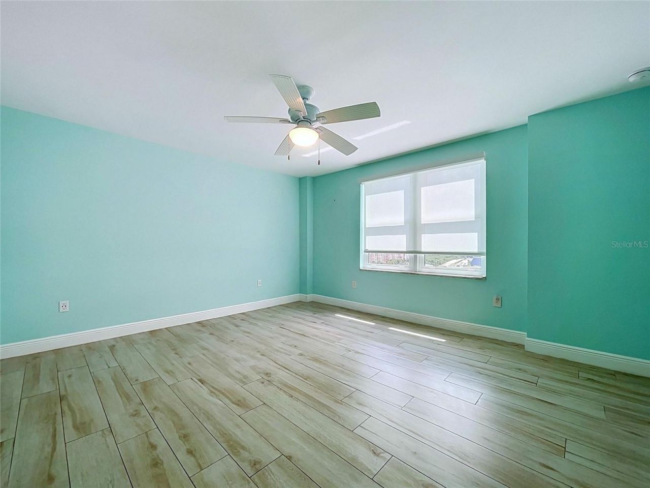 5200 Brittany Drive S, Unit 1502, Saint Petersburg, FL 33715 Photo