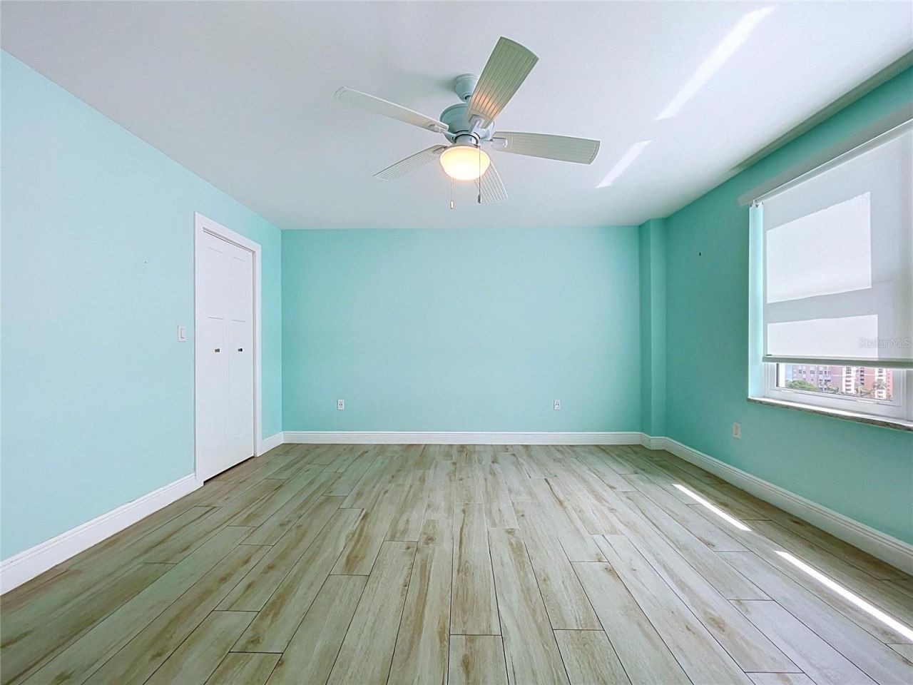 5200 Brittany Drive S, Unit 1502, Saint Petersburg, FL 33715 Photo