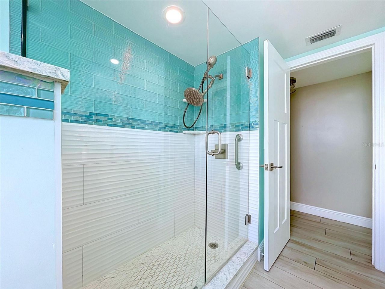 5200 Brittany Drive S, Unit 1502, Saint Petersburg, FL 33715 Photo