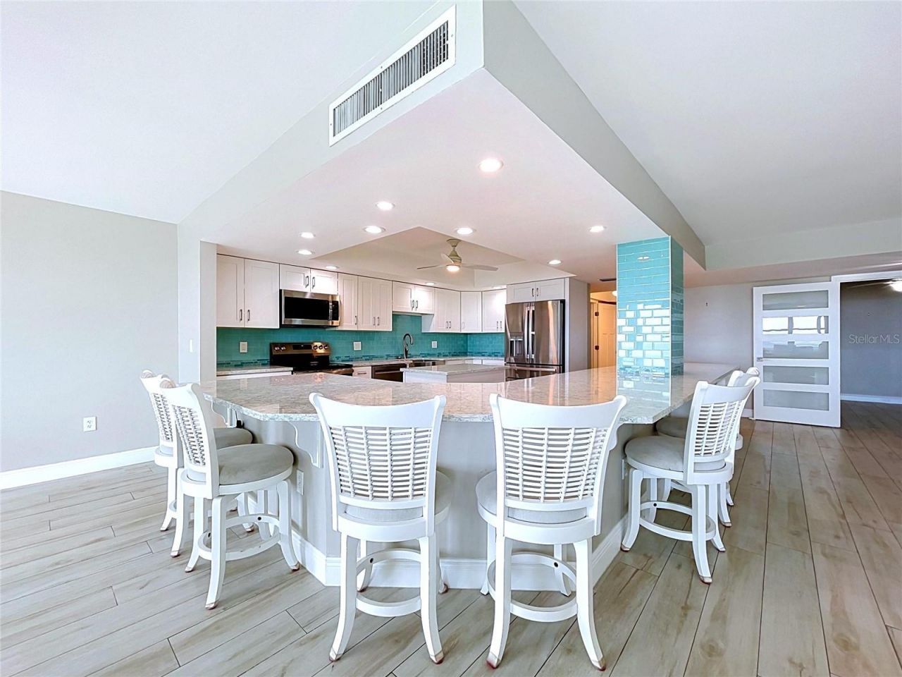 5200 Brittany Drive S, Unit 1502, Saint Petersburg, FL 33715 Photo