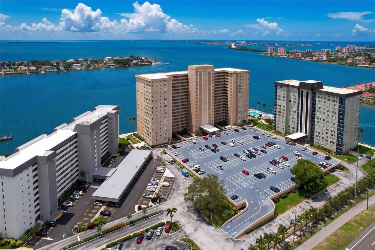 5200 Brittany Drive S, Unit 1502, Saint Petersburg, FL 33715 Photo