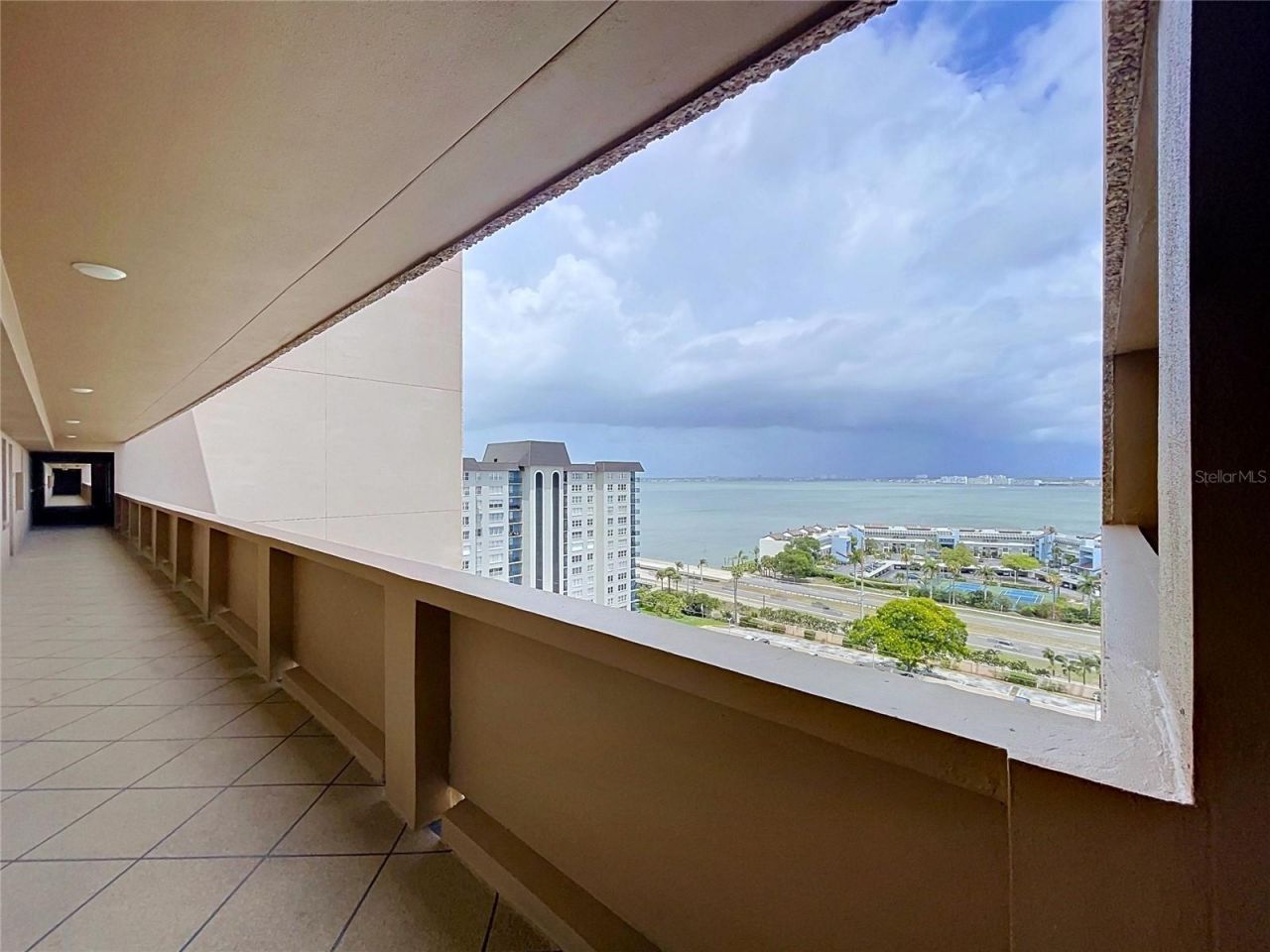 5200 Brittany Drive S, Unit 1502, Saint Petersburg, FL 33715 Photo