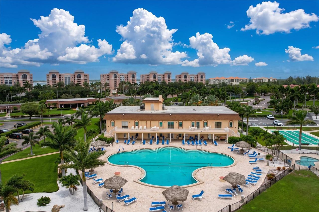 5200 Brittany Drive S, Unit 1502, Saint Petersburg, FL 33715 Photo
