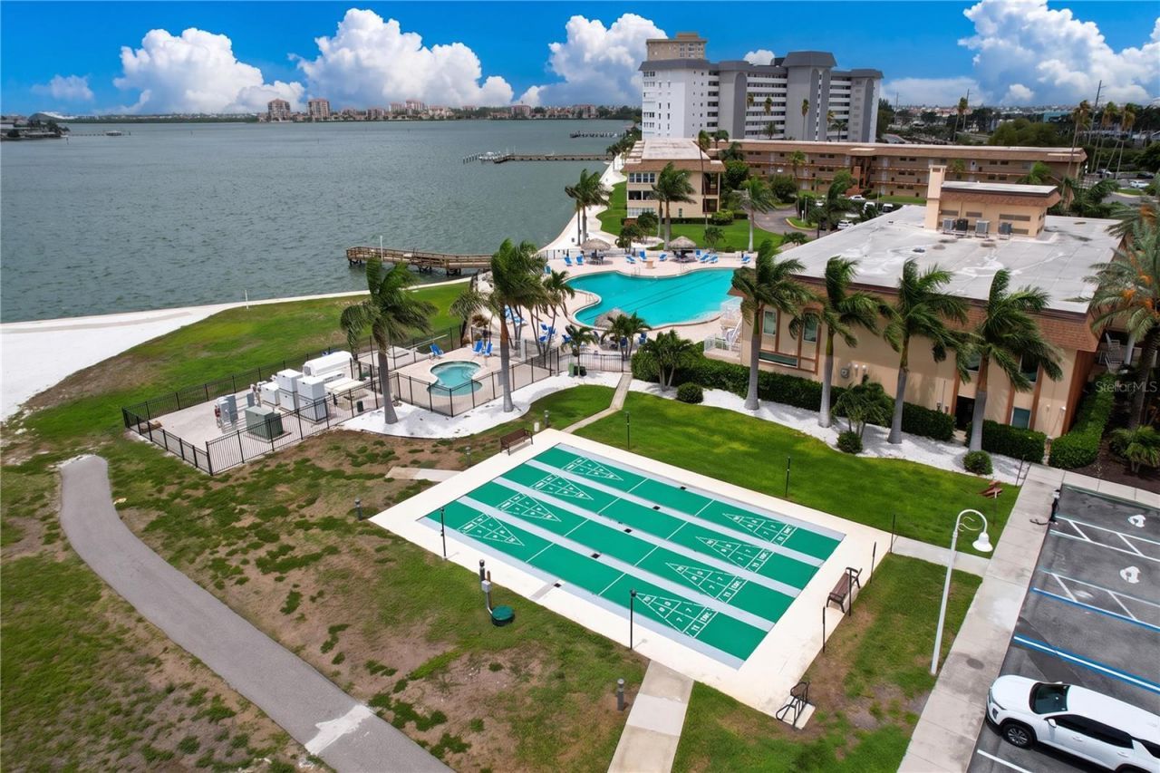 5200 Brittany Drive S, Unit 1502, Saint Petersburg, FL 33715 Photo