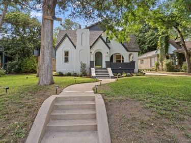 200 S Shore Drive, Dallas, TX 75216