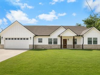 304 E Adams Street Riesel, TX 76682