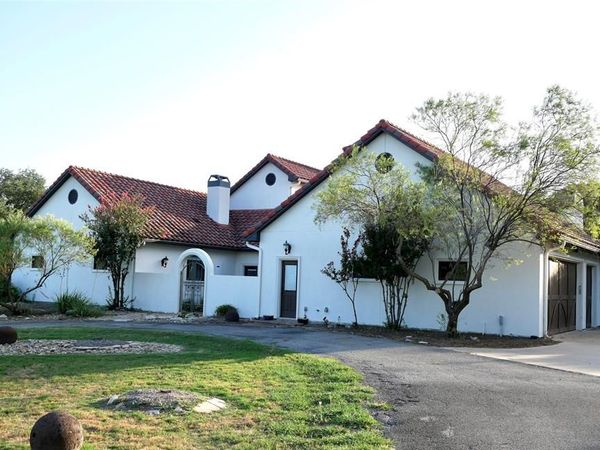 3200 Meander Road, Granbury, TX 76049