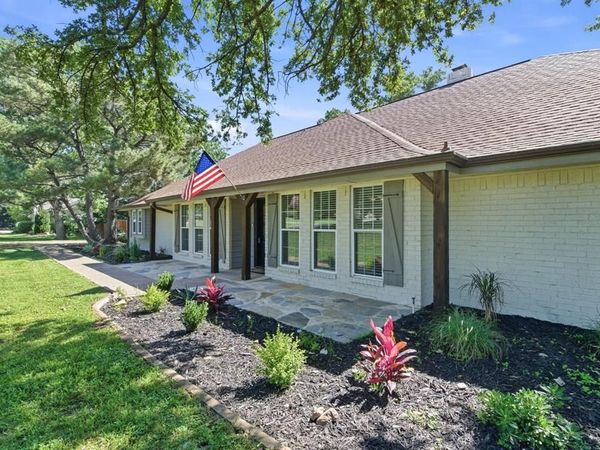 835 Cross Timbers Drive, Double Oak, TX 75077