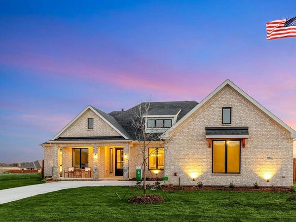 974 Richard Pittmon Drive, DeSoto, TX 75115