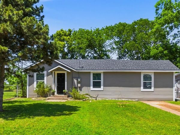 2121 W Bond Street , Denison, TX 75020