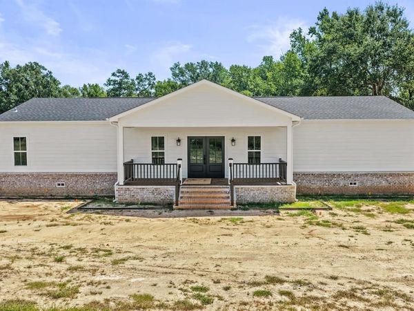 562 County Road 4230 , Pittsburg, TX 75686