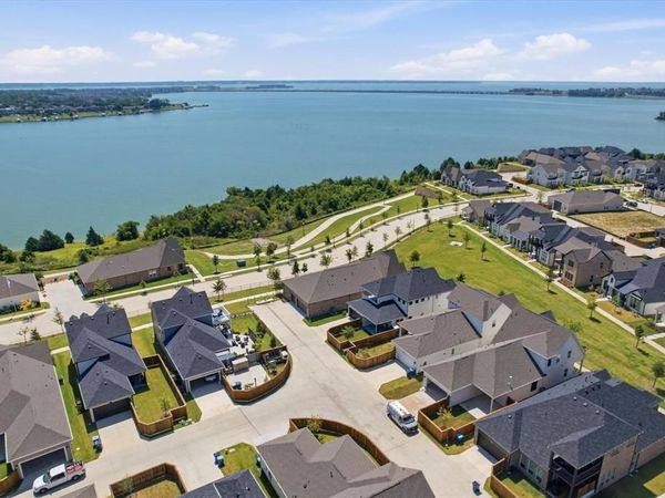 2516 Ballaster Mews , Rowlett, TX 75088