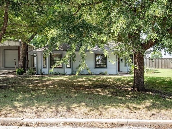 205 Murchison Street, Farmersville, TX 75442