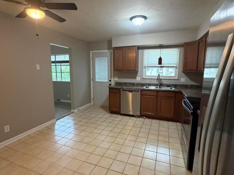 1452 Ironwood Drive , Columbus, OH 43229 Photo 15