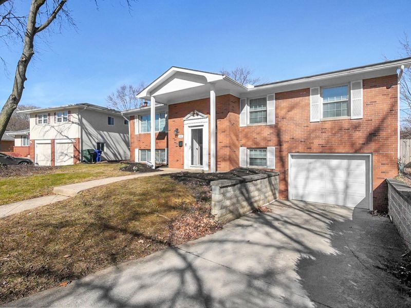 1452 Ironwood Drive , Columbus, OH 43229 Photo 2