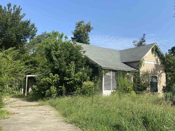 318 Depot St , Lonoke, AR 72086