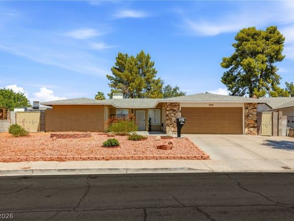 3948 Oakhill Avenue , Las Vegas, NV 89121