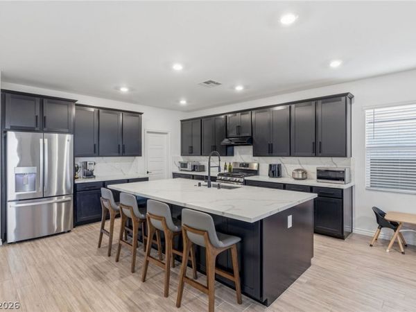 6221 Lamont Hills Avenue , Las Vegas, NV 89139