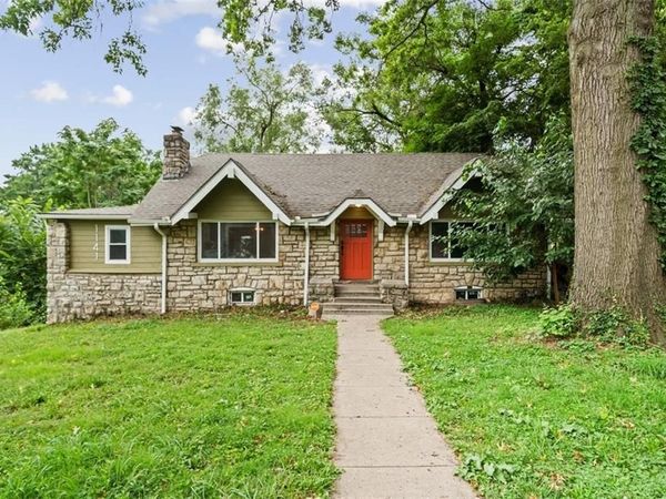 1141 E 75th Terrace, Kansas City, MO 64131