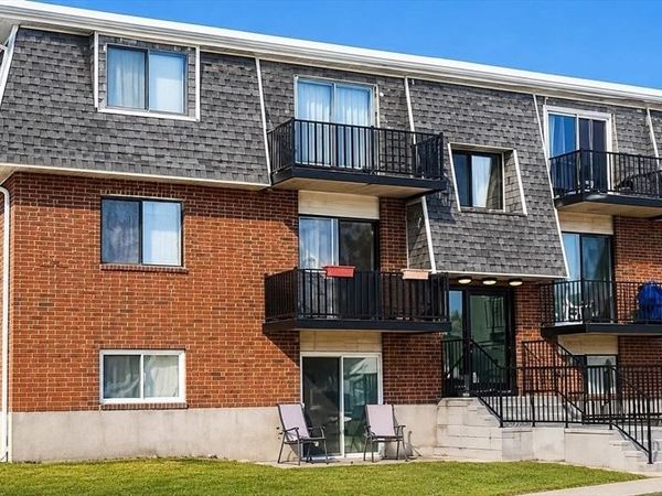 176 Maple, Unit 3-2, Rutland, MA 01543