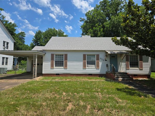 628 W Tahlequah , Vinita, OK 74301