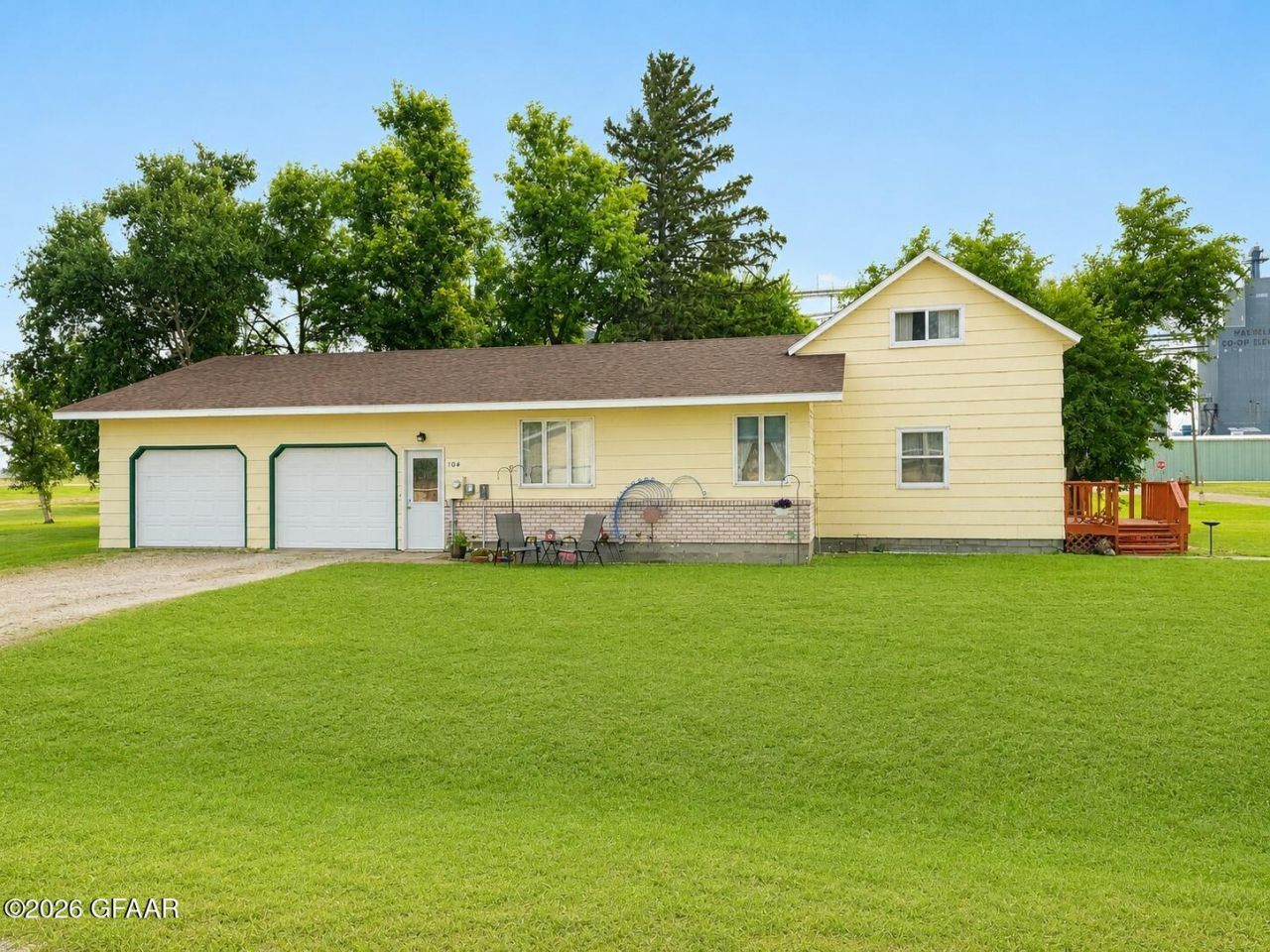 104 COTTONWOOD Street  primary photo