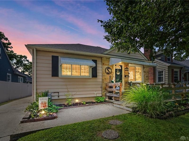 2847 White Oak Drive, Dayton, OH 45420 Photo 2