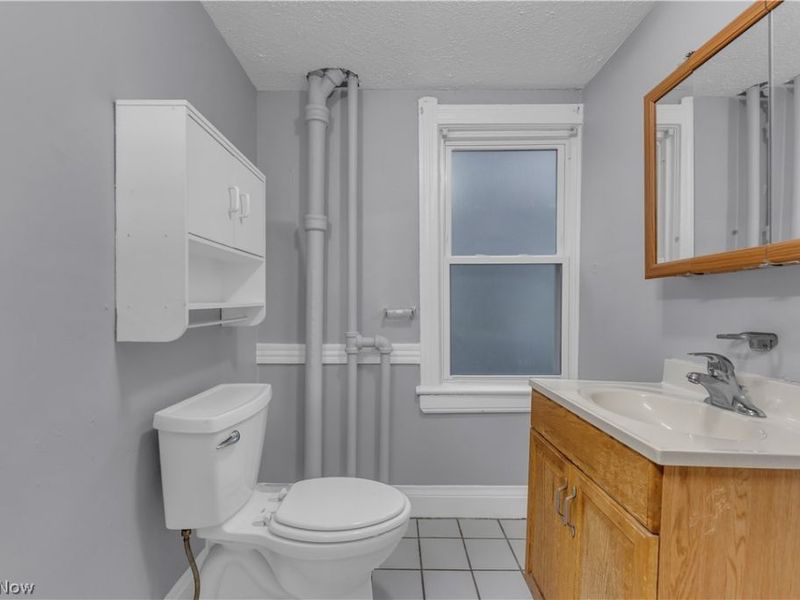 2115 Dowd Avenue, Unit 2/DN Rear, Lakewood, OH 44107 Photo 16