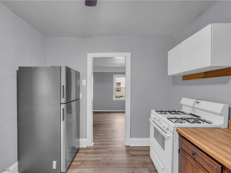 2115 Dowd Avenue, Unit 2/DN Rear, Lakewood, OH 44107 Photo 8