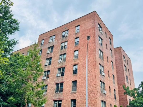 150-29 72nd , Unit 3E, Kew Garden Hills, NY 11367