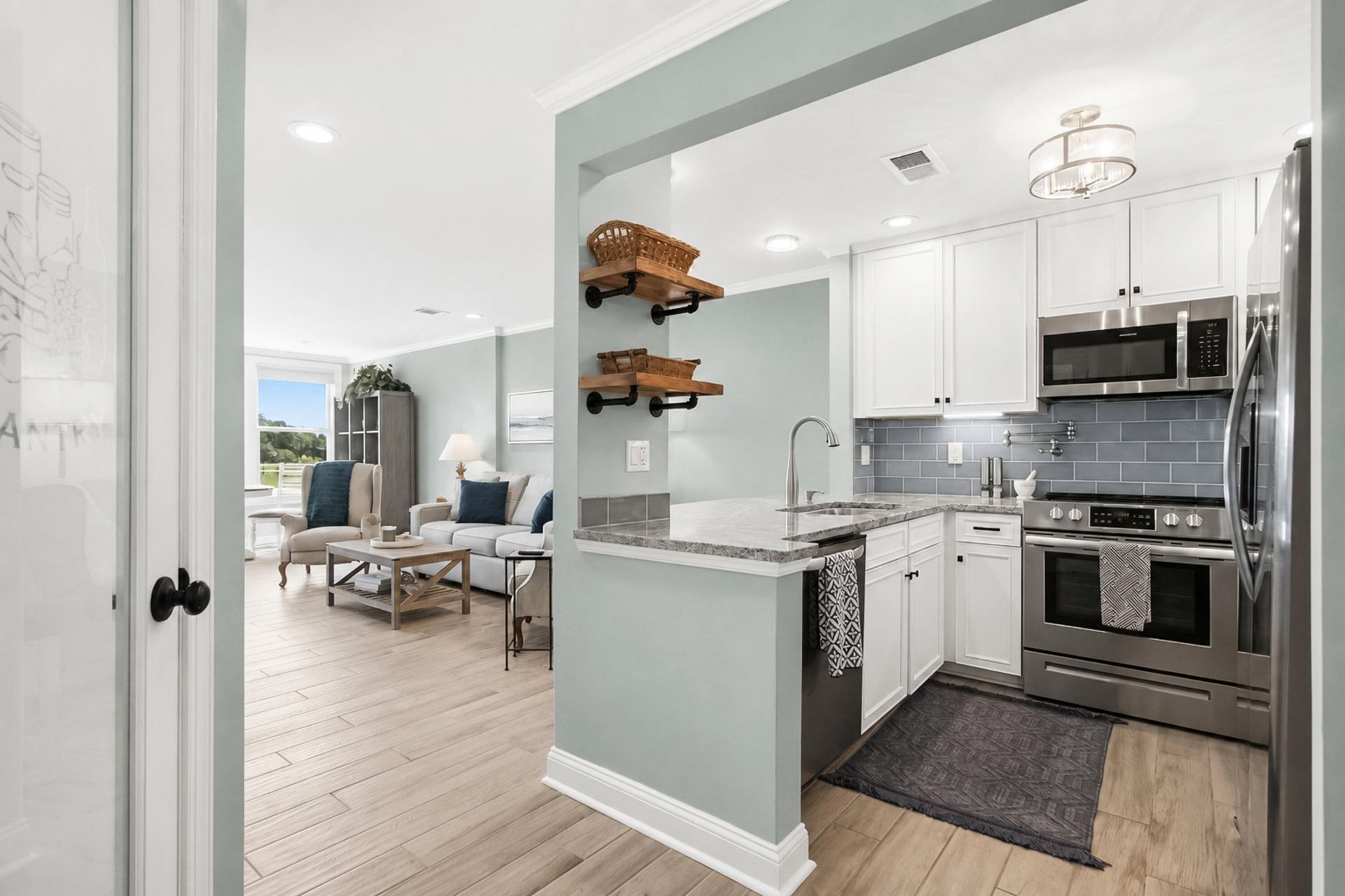2125 Landfall Way Photo 13