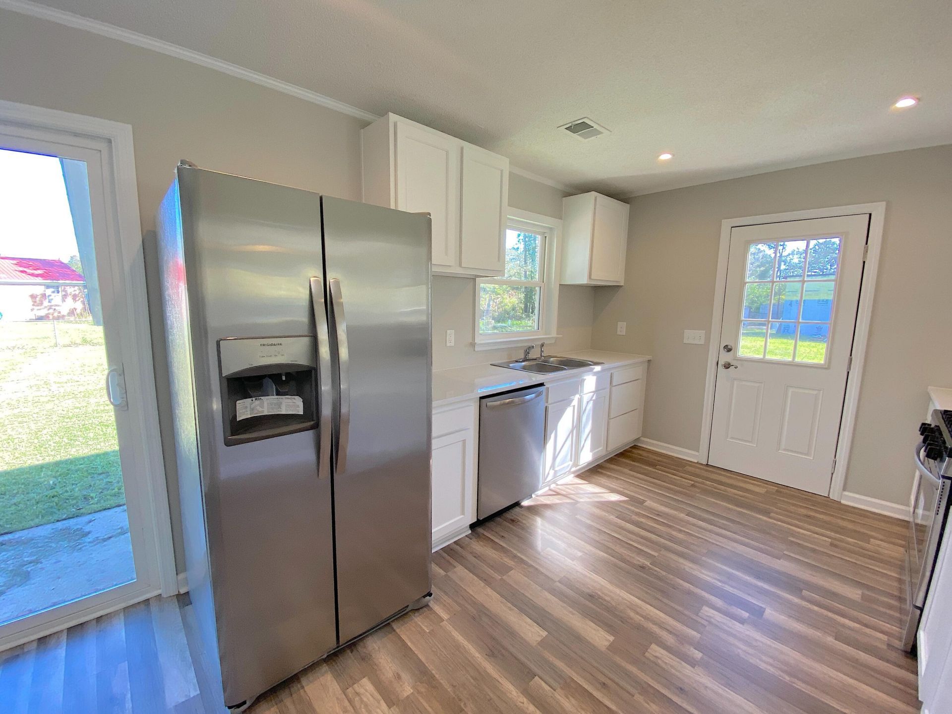 167 Giles Drive Photo 5