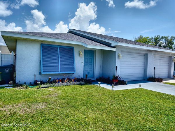 37 E Towne Place , Titusville, FL 32796