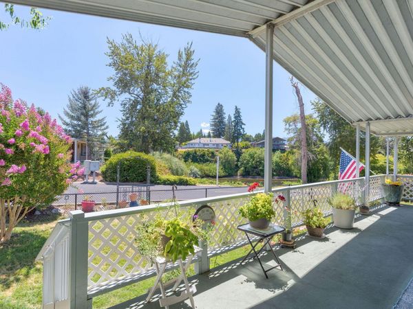 411 Currie Lane, Grants Pass, OR 97526