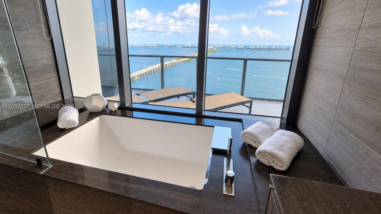 3131 NE 7th Ave, Unit PH4901, Miami, FL 33137 Photo