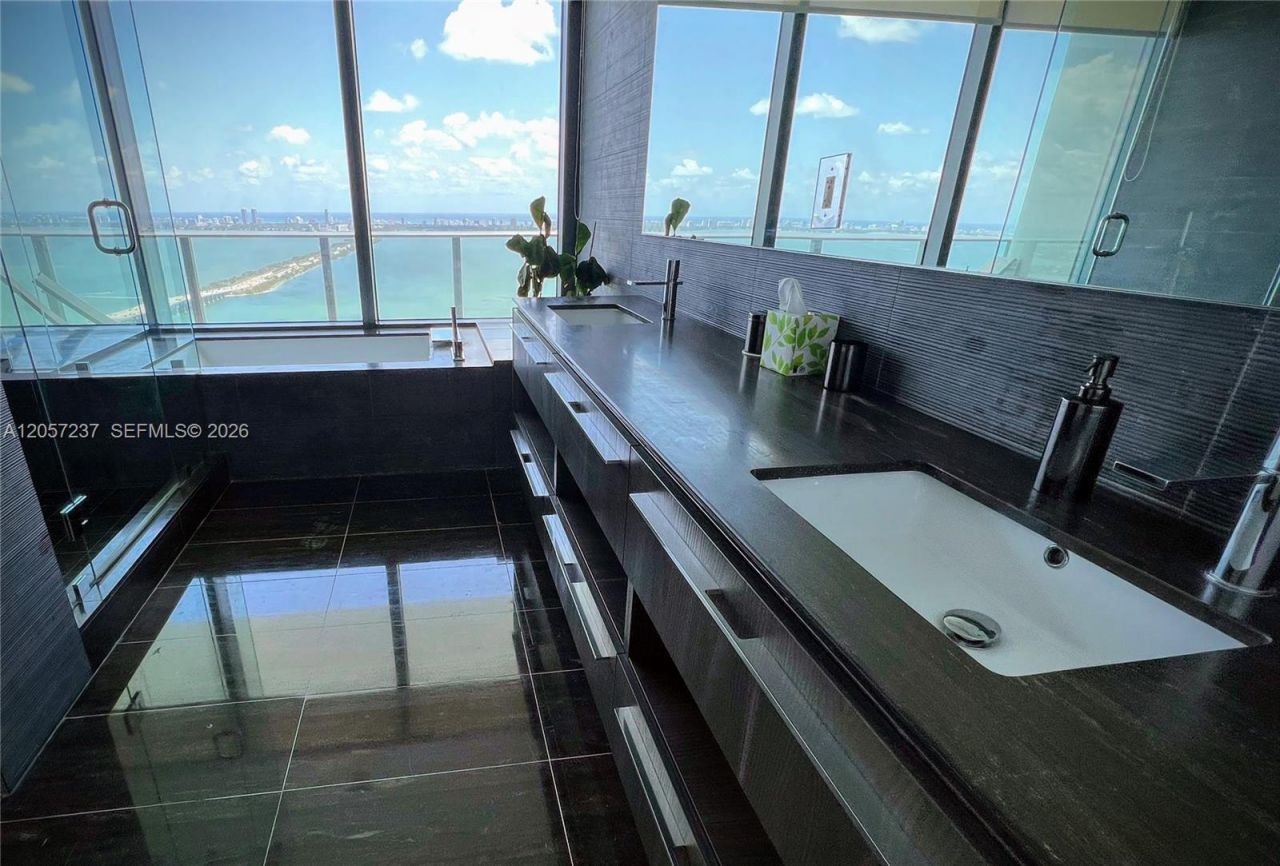 3131 NE 7th Ave , Unit PH4901, Miami, FL 33137 Photo