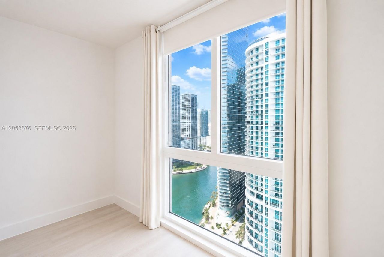 325 S Biscayne Blvd, Unit 3314, Miami, FL 33131 Photo