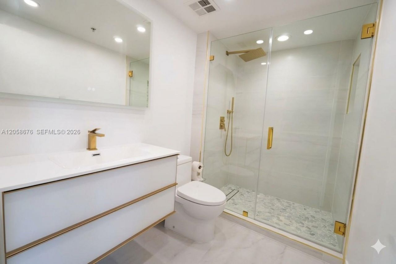 325 S Biscayne Blvd, Unit 3314, Miami, FL 33131 Photo