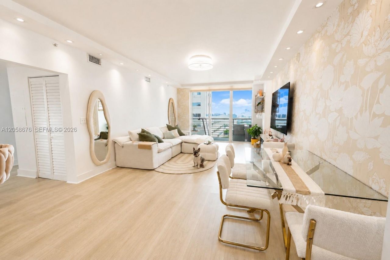 325 S Biscayne Blvd, Unit 3314, Miami, FL 33131 Photo