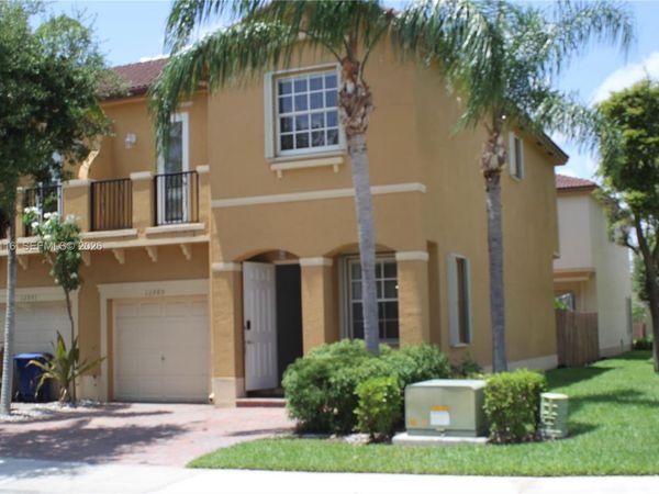 12989 SW 135th Ter, Miami, FL 33186