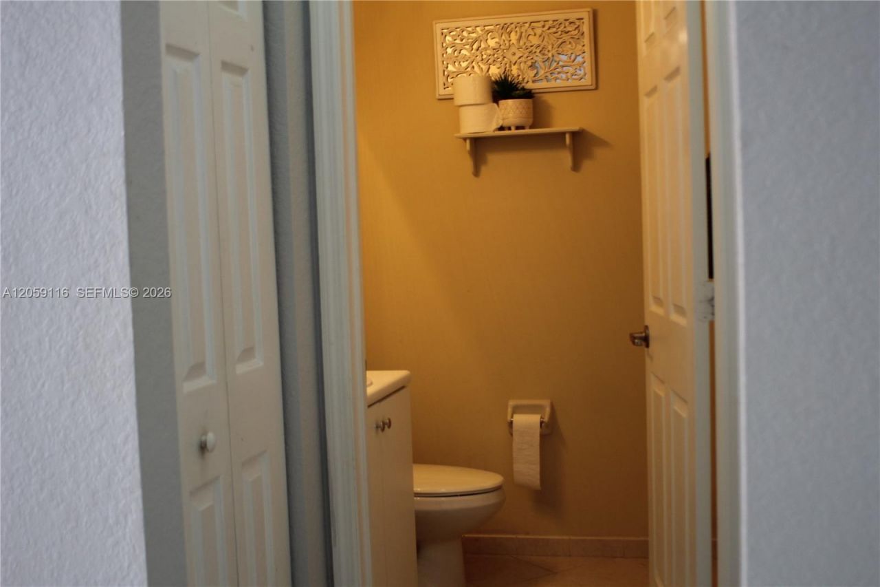 12989 SW 135th Ter, Miami, FL 33186 Photo