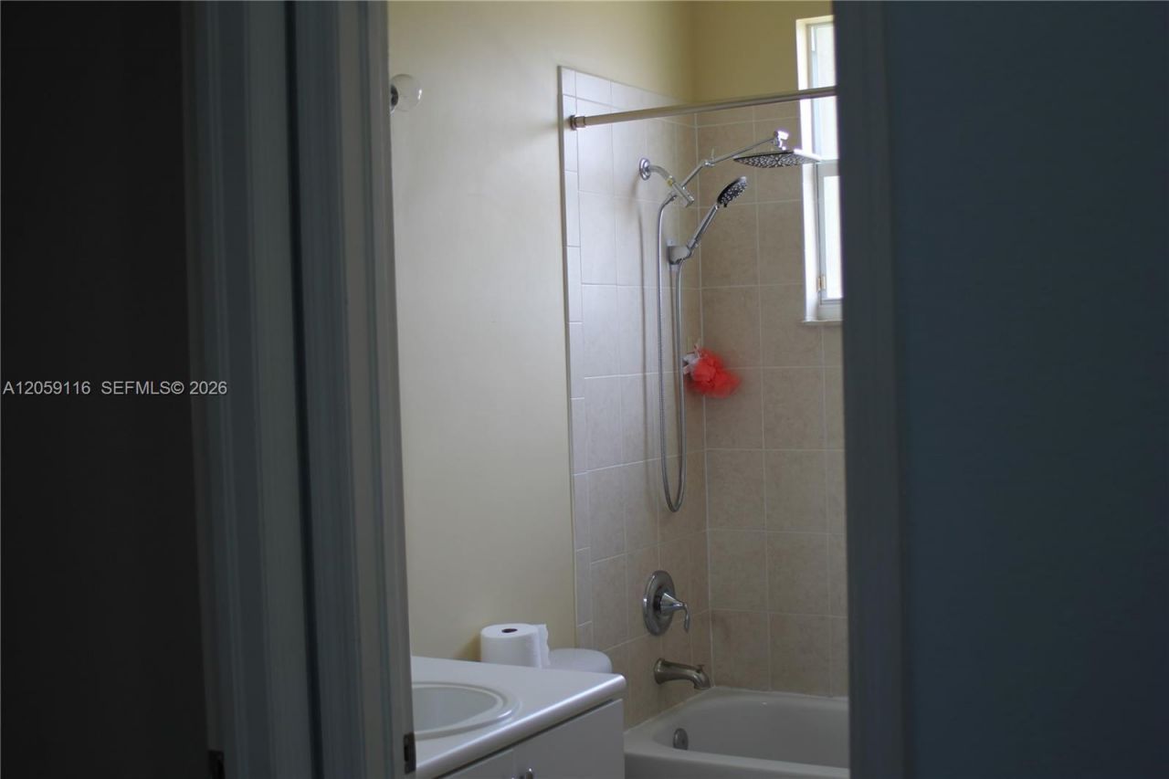 12989 SW 135th Ter, Miami, FL 33186 Photo