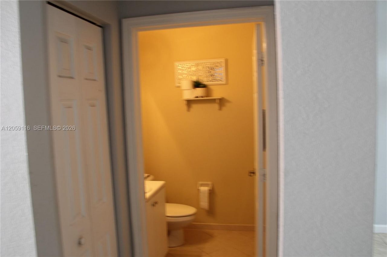 12989 SW 135th Ter, Miami, FL 33186 Photo