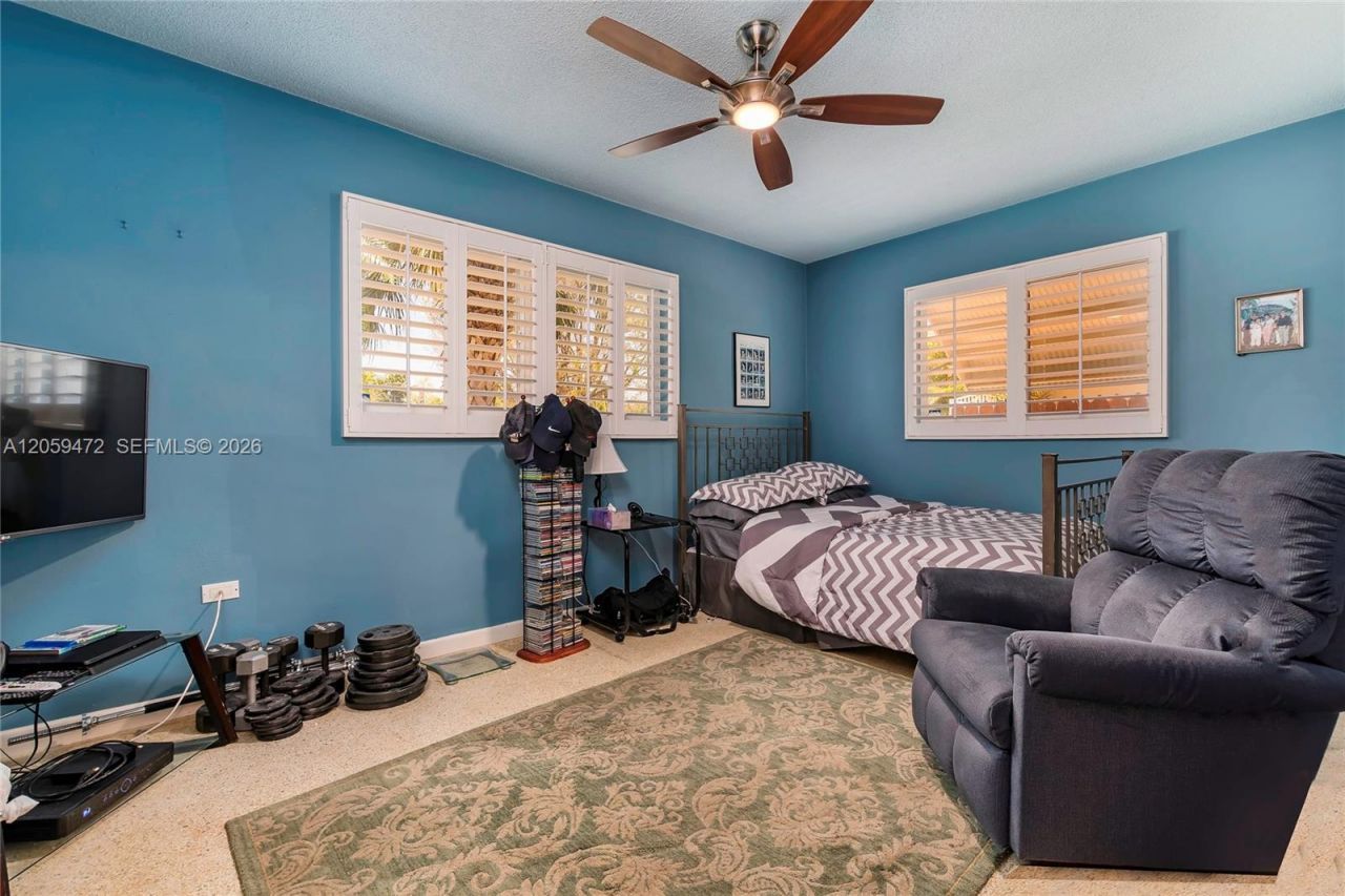 9350 SW 48 St, Miami, FL 33165 Photo