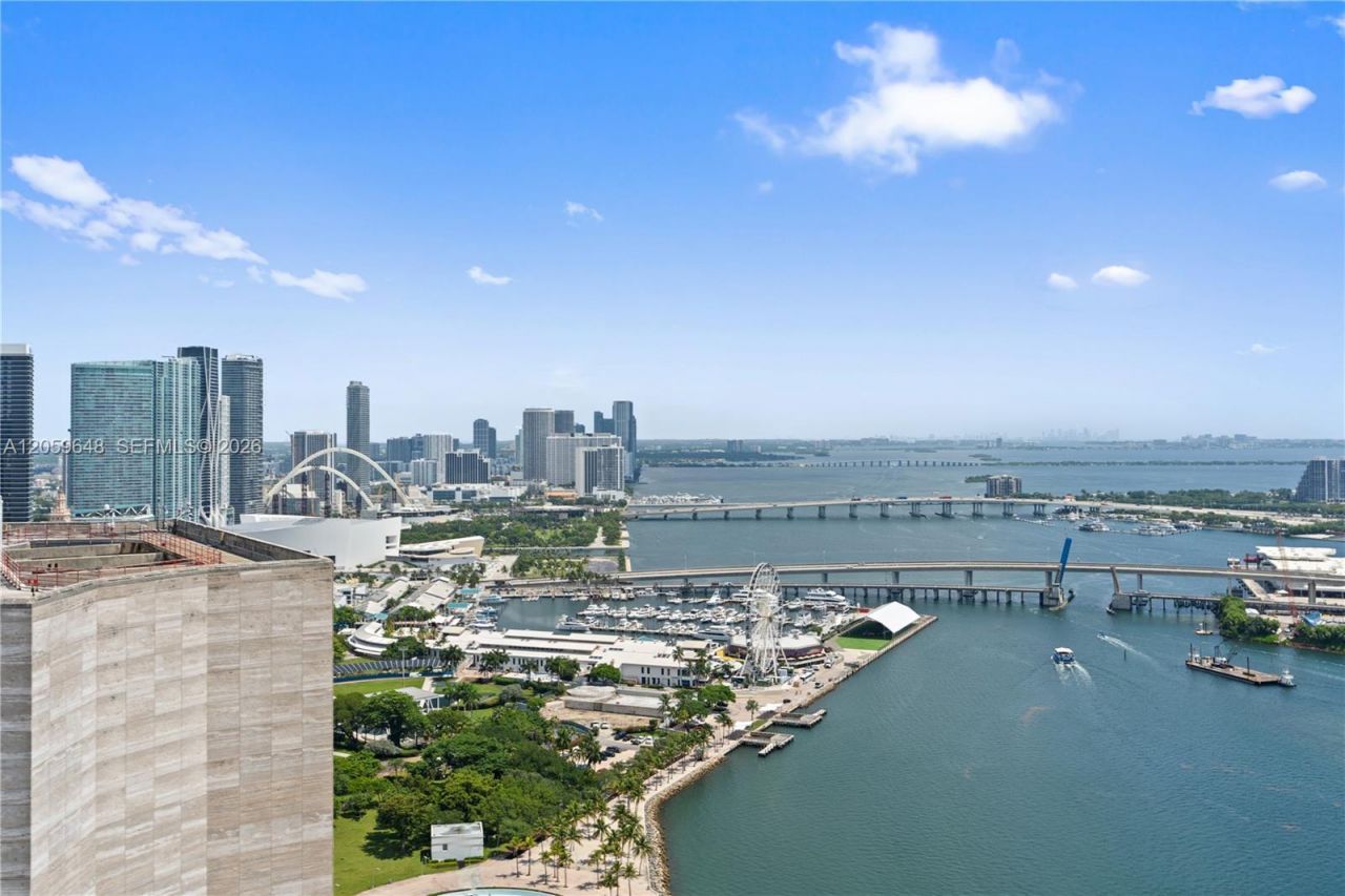 335 S Biscayne Blvd, Unit 4112, Miami, FL 33131 Photo