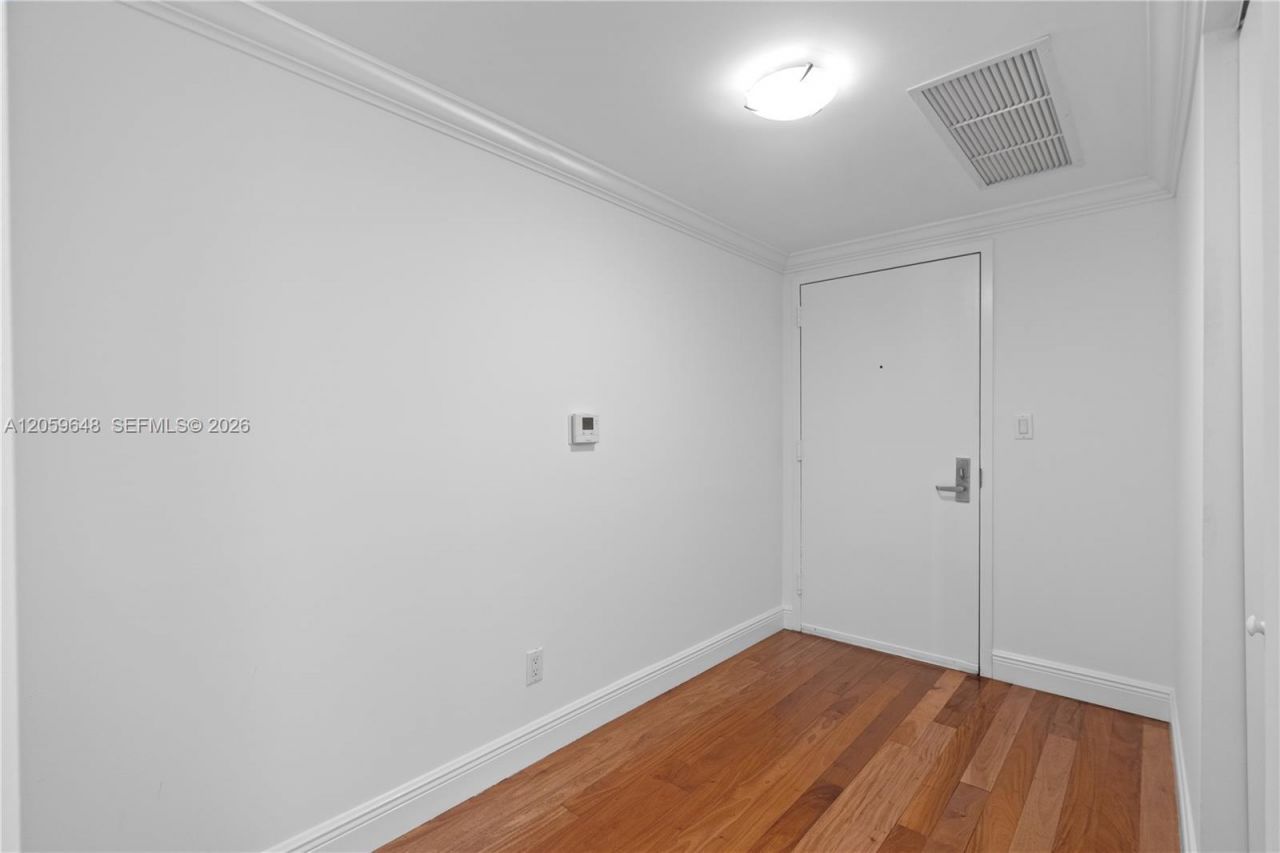 335 S Biscayne Blvd, Unit 4112, Miami, FL 33131 Photo