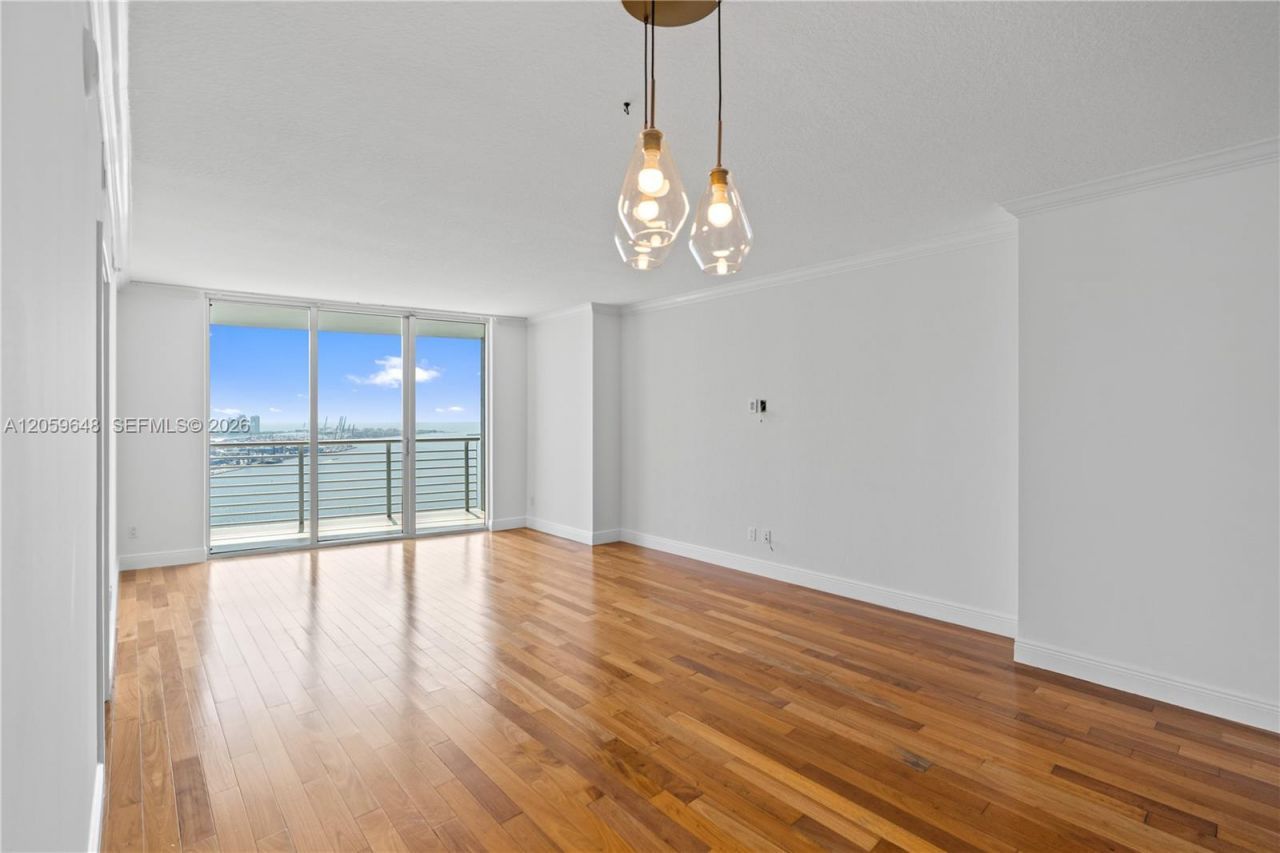 335 S Biscayne Blvd, Unit 4112, Miami, FL 33131 Photo