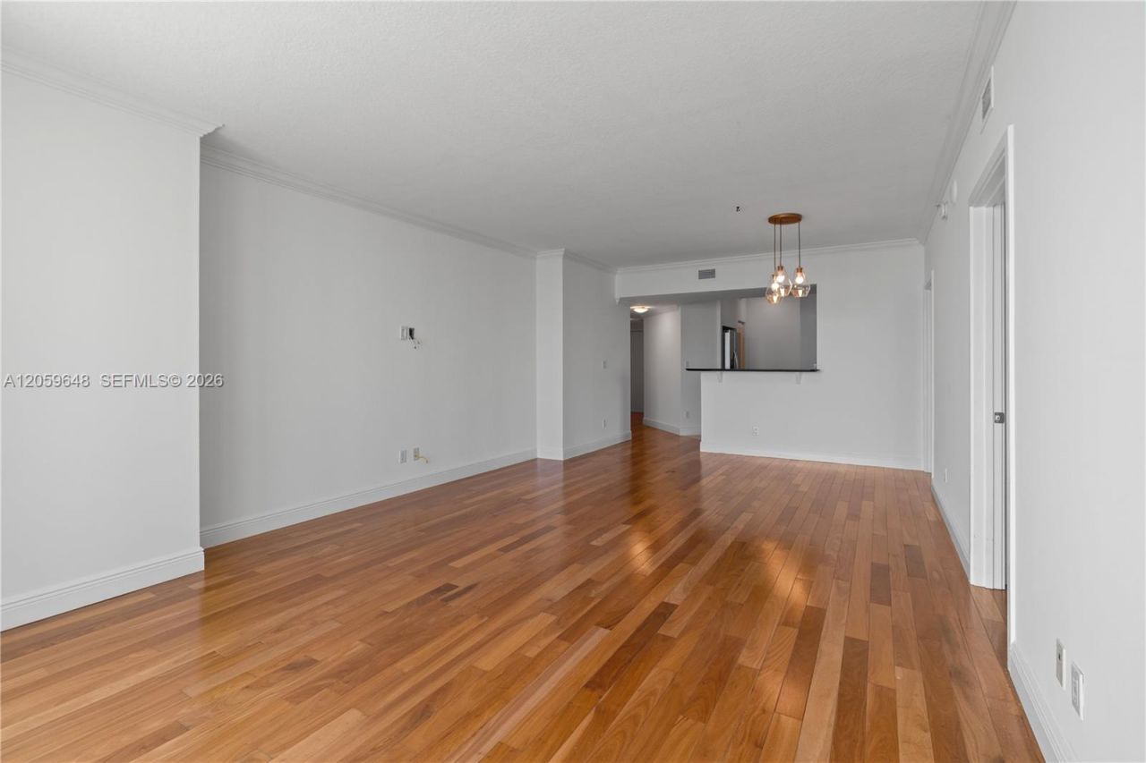 335 S Biscayne Blvd, Unit 4112, Miami, FL 33131 Photo
