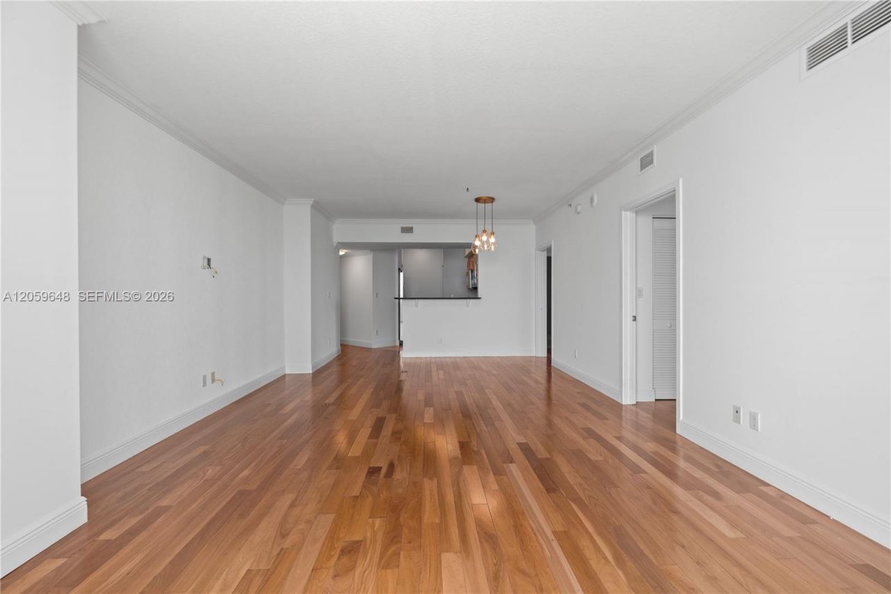 335 S Biscayne Blvd, Unit 4112, Miami, FL 33131 Photo