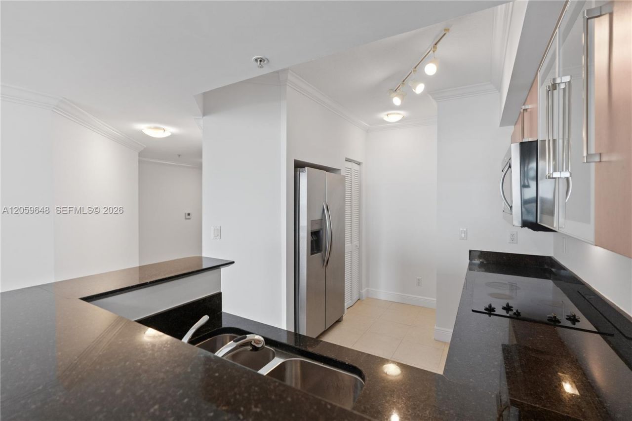 335 S Biscayne Blvd, Unit 4112, Miami, FL 33131 Photo
